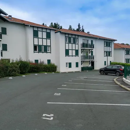 Apartment Loraldia - Avec Piscine, Parking Prive Et Wifi *